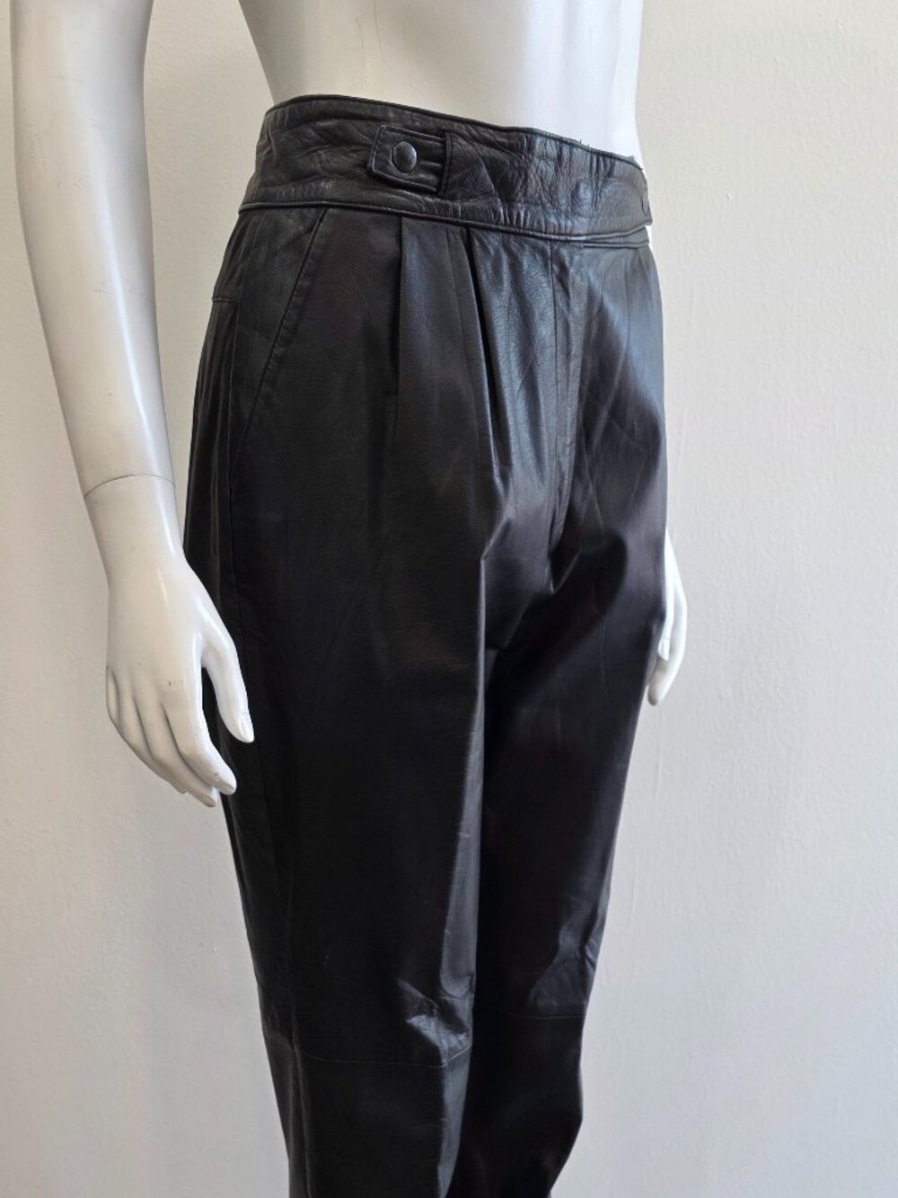 Vintage 90s Black Leather Pants High Waist Pleated Tapered Women's Suzelle